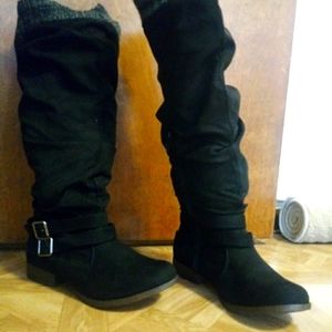 81/2 Boots brand new out of box